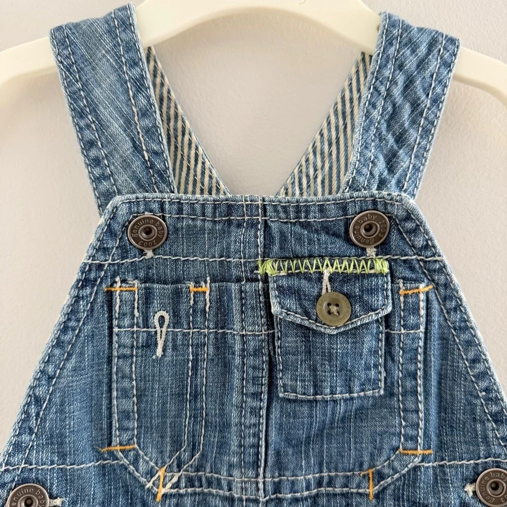 Genuine Baby from OshKosh Boys Denim Overalls Embroidered Alligator 3M‎ Infant